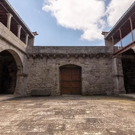 Pazo De San Pedro De Bembibre Feriehus *