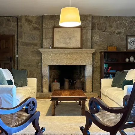 Semesterbostad Pazo De San Pedro De Bembibre